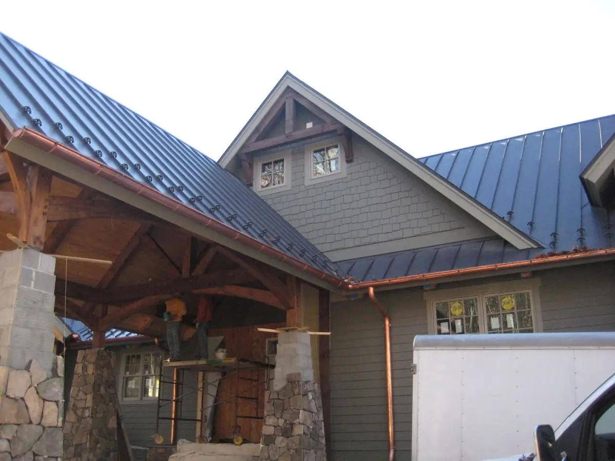 Craftsman Roofing team delivering quality roofing work in Cedar Mill Crossing